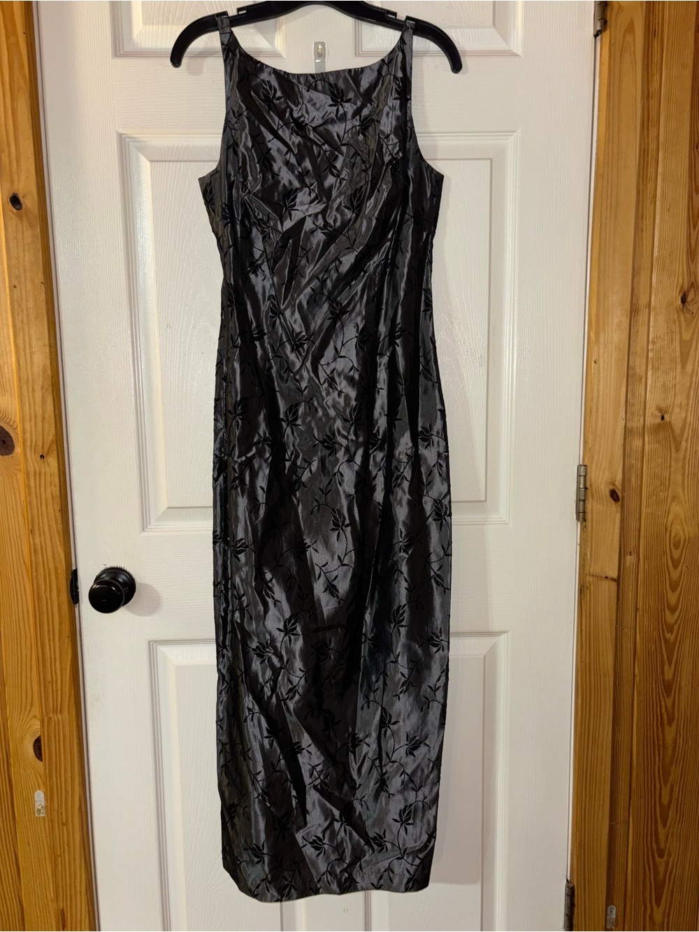 Wrapper Black Sleeveless Backless Satin Evening Dress
